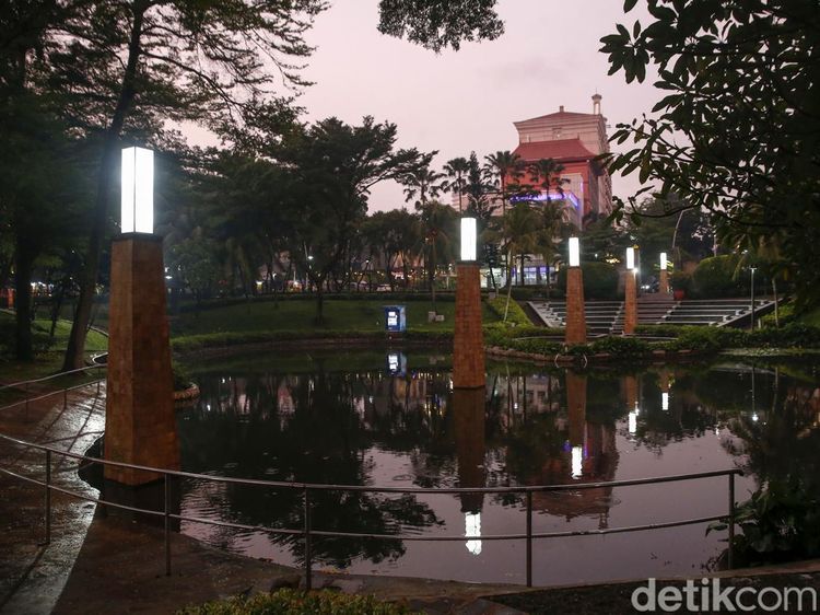 Melihat Taman Langsat dan Ayodya yang Kini Beroperasi 24 Jam