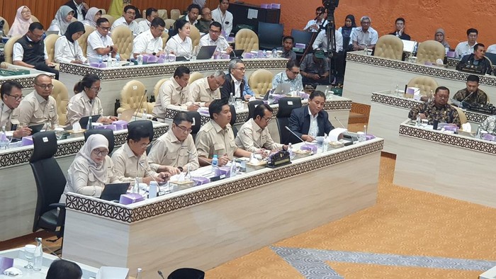 Menteri PKP Maruarar Sirait di DPR