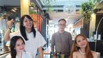 Ersa Mayori Doyan Ngopi dan Ngemil Jajanan SD