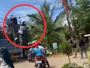 Video: Peserta Sound Horeg di Pati Jatuh Terpental Kena Kabel Listrik