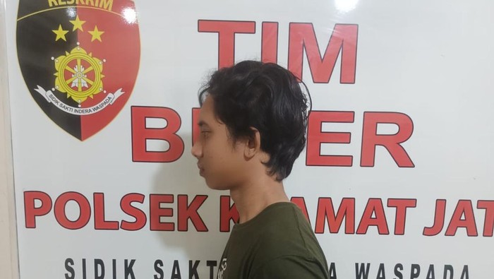 Operasi premanisme di Pasar Induk Kramat Jati, Jaktim terus digencarkan. Terbaru, polisi menangkap pria yang mengancam seorang perempuan pedagang kopi. (dok Ist)
