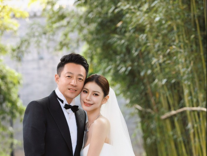 Pernikahan Wang Xiaofei dan Mandy Ma