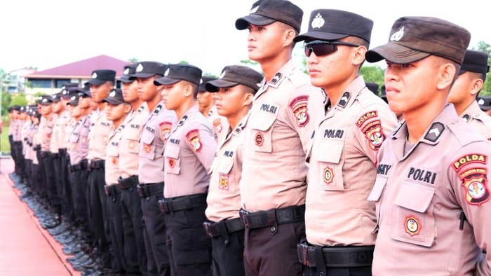 Personel Polda Kaltara saat melaksanakan apel satgas Anti Premanisme yang digelar di Lapangan Apel Mako Polda Kaltara, Senin (19/5/2025).