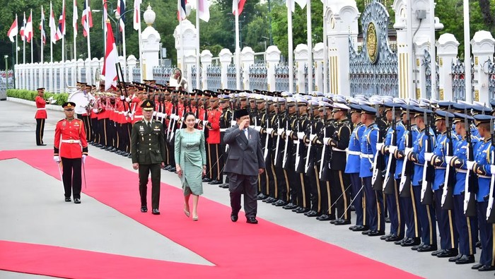 Presiden Prabowo Subianto bertemu Perdana Menteri (PM) Thailand Paetongtarn Shinawatra