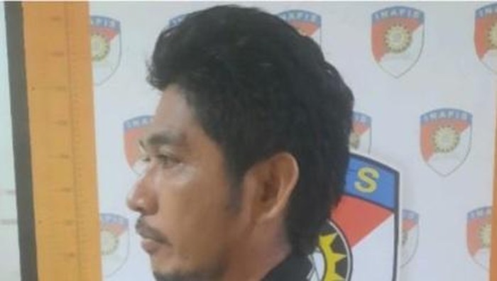 Pria bernisial D ditetapkan tersangka pungli terhadap pedagang di Kota Bogor.