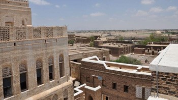 Kota Bersejarah Zabid. Arsitektur domestik dan militer Zabid serta tata kotanya menjadikannya situs arkeologi dan sejarah yang luar biasa. Selain menjadi ibu kota Yaman dari abad ke-13 hingga abad ke-15, kota ini memainkan peran penting di dunia Arab dan Muslim selama berabad-abad karena universitas Islamnya. Foto: Boredpanda