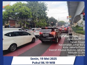 Titik-titik Kepadatan Lalin di Jalan Arteri Jakarta Senin Pagi