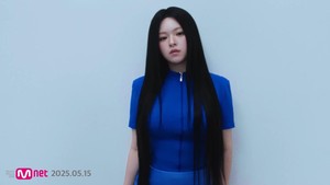 JYP Entertainment merilis teaser pertama bertajuk INTRO: FOUR dalam bentuk video pendek. Di situ 9 member TWICE tampil identik dibuka dengan Jeongyeon.