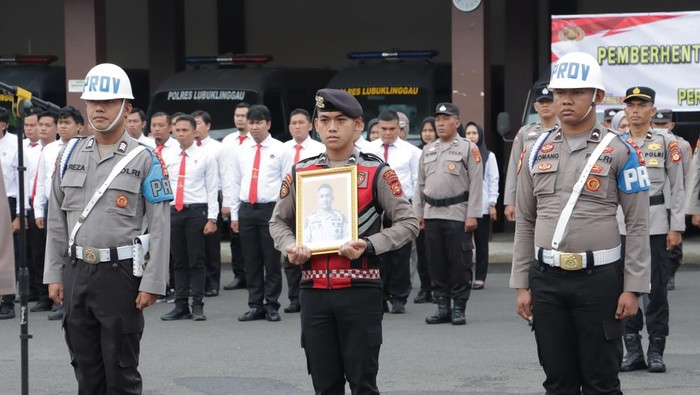 Upacara PTDH anggota Polres Lubuklinggau