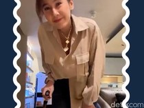 Video Ardina Rasti Pakai Tongkat untuk Berjalan Gegara Ligamen Kaki Robek