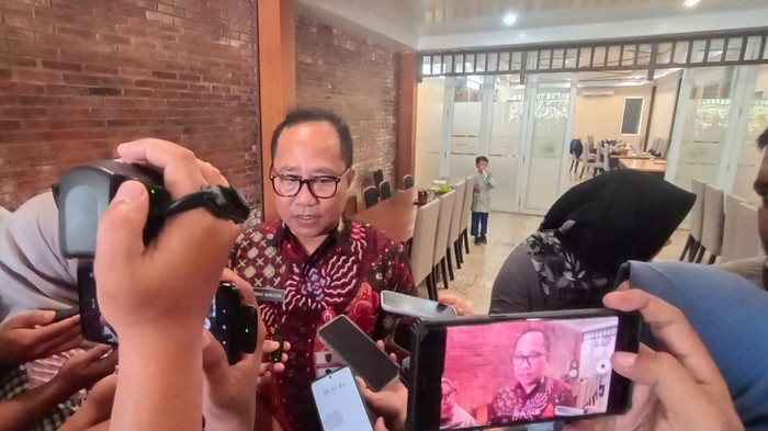 Wakil Wali Kota Semarang Iswar Aminuddin