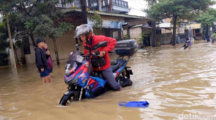 Banjir di Trenggalek Banjir di Trenggalek