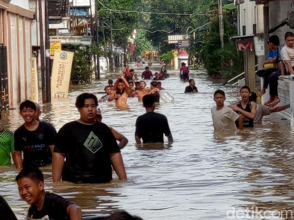Banjir Rendam Sejumlah Wilayah di Trenggalek