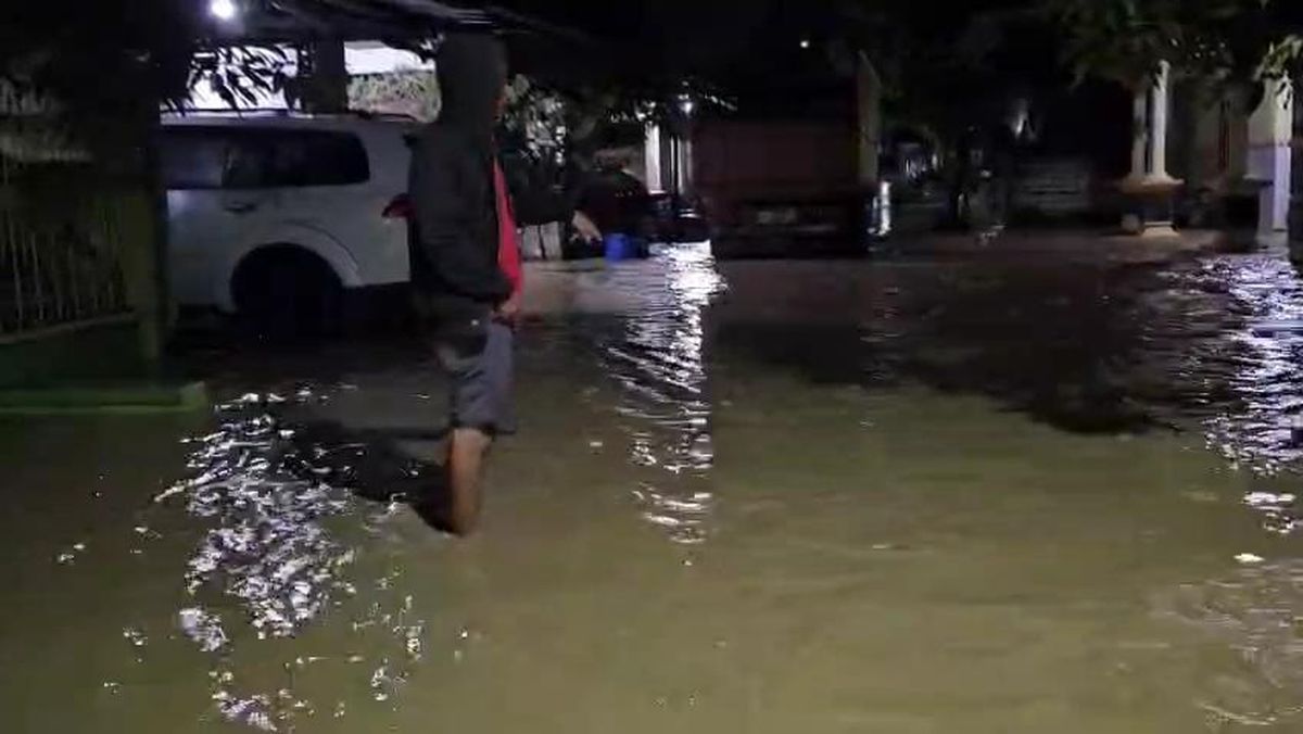 Permukiman Warga Ketitang Wetan Pati Kebanjiran Pagi Ini Imbas Tanggul Jebol