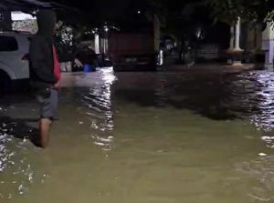 Permukiman Warga Ketitang Wetan Pati Kebanjiran Pagi Ini Imbas Tanggul Jebol