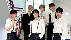 12 Artis K-Pop di Chart Billboard World Albums Akhir Tahun