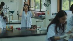Adegan Arya Saloka Tergoda Mahasiswi, Davina Karamoy Memainkan Api