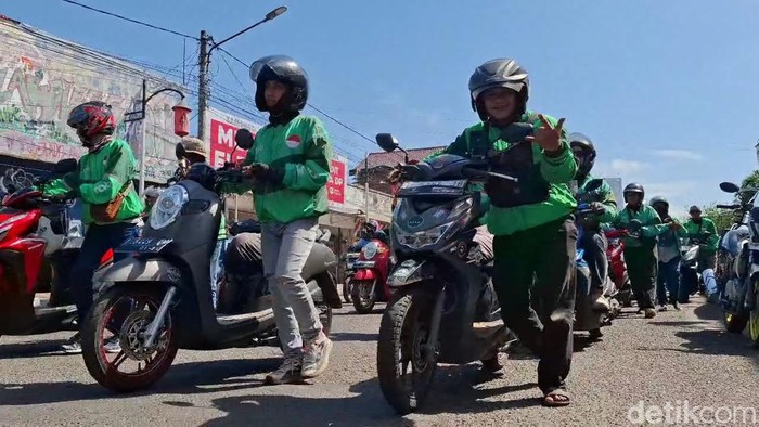 Demo ojol di Purwakarta.