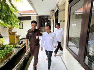 Penyeleweng 14 Ton Pupuk Bersubsidi di Mojokerto Divonis 10 Bulan Bui