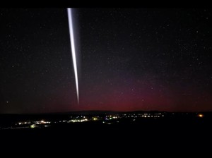 Cahaya Putih Misterius di Langit Bikin Warga AS Geger, Apakah UFO?