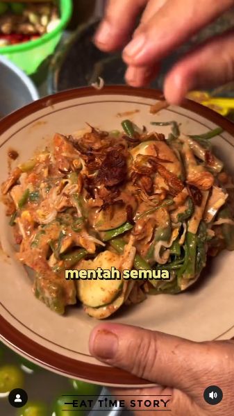 gado-gado legendaris di Jakarta Barat