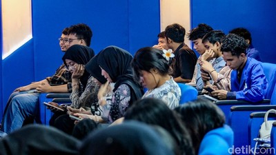 Hadapi Dunia Kerja, Mahasiswa Wajib Kuasai EQ