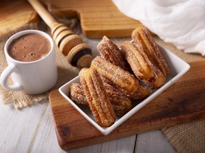 8 Resep Camilan Sederhana untuk Menemani Weekend Keluarga