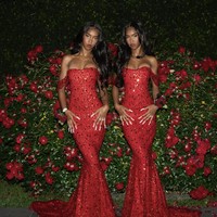 Di tengah sorotan media terhadap persidangan ayah mereka, Sean P ‘Diddy’ Combs, dua putri kembarnya Jessie dan D’Lila Combs hadiri pesta prom di sekolah SMA mereka. Penampilan glamor keduanya jadi sorotan publik. Foto: dok. Instagram @the_combs_twins