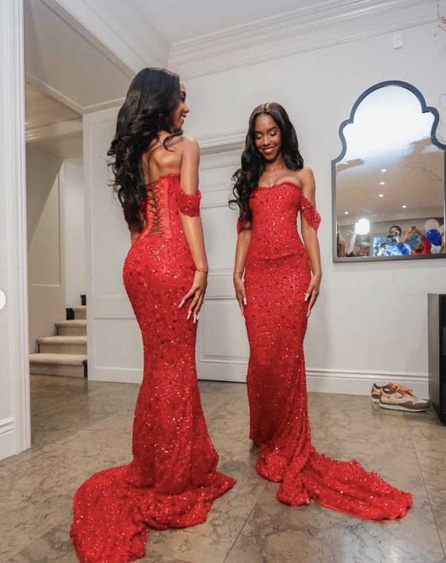 Beberapa hari sebelum prom, Jessie dan D’Lila terlihat menghadiri sidang ayah mereka bersama keluarga besar, termasuk sang nenek Janice Combs, kakak-kakak mereka Quincy Brown (33), Justin Combs (30), dan Christian Combs (26), serta saudari mereka yang juga berusia 18 tahun, Chance Combs. Foto: dok. Instagram @the_combs_twins