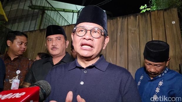 Jusuf Kalla dan Pramono Anung. (Taufiq/detikcom)