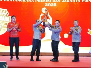 Kapolri Apresiasi Prestasi Tim Bola Voli Jakarta Bhayangkara dan Jakarta Popsivo Polwan