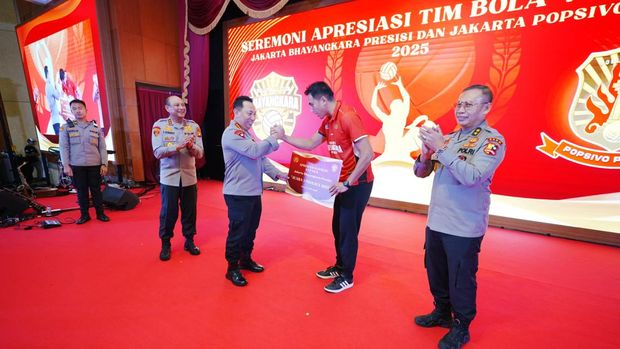 Kapolri apresiasi prestasi tim voli Jakarta Bhayangkara dan Jakarta Popsivo Polwan