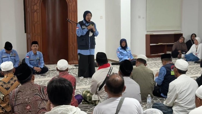 Kegiatan bimbingan ibadah jemaah haji RI di Makkah (dok. Media Center Haji)