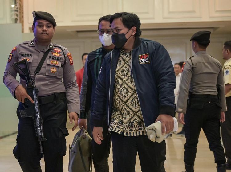 Momen KPK Geledah Gedung Kemnaker