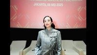 Chelsea Island terpilih menjadi salah satu aktris yang mewakili Indonesia untuk datang ke Marche Du Films, Cannes 2025. Dia pun membagikan momennya trsebut di Instagram.