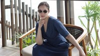 Momen Chelsie Islan di salah satu resort Lampung.