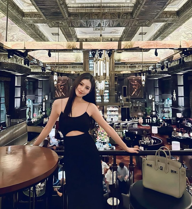 Mandy poupler sebagai kreator konten dan influencer asal Taiwan dengan lebih dari 21.000 followers di Instagram. Foto: Instagram/@hsiaomei0718mandy