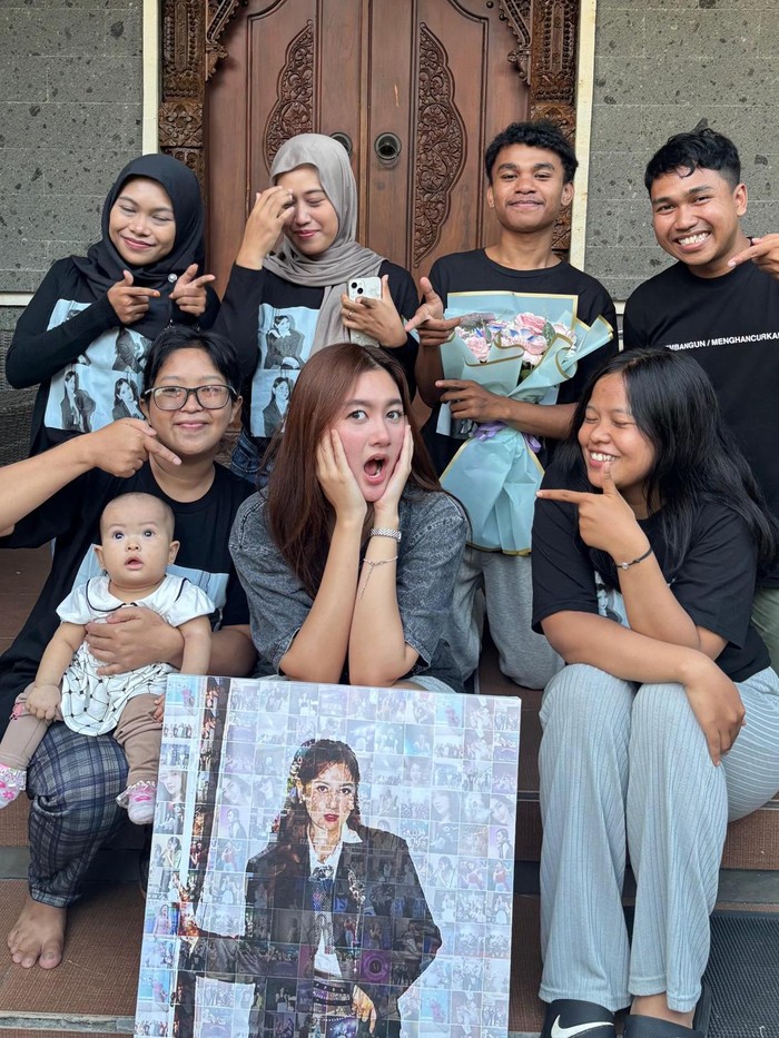 Meiska Meiska merayakan ulang tahun ke-22.