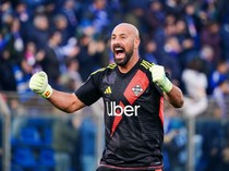 Pepe Reina Pensiun di Akhir Musim Ini