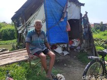 Potret Tasripan Belasan Tahun Huni Gubuk Dekat Tanggul Lumpur Lapindo