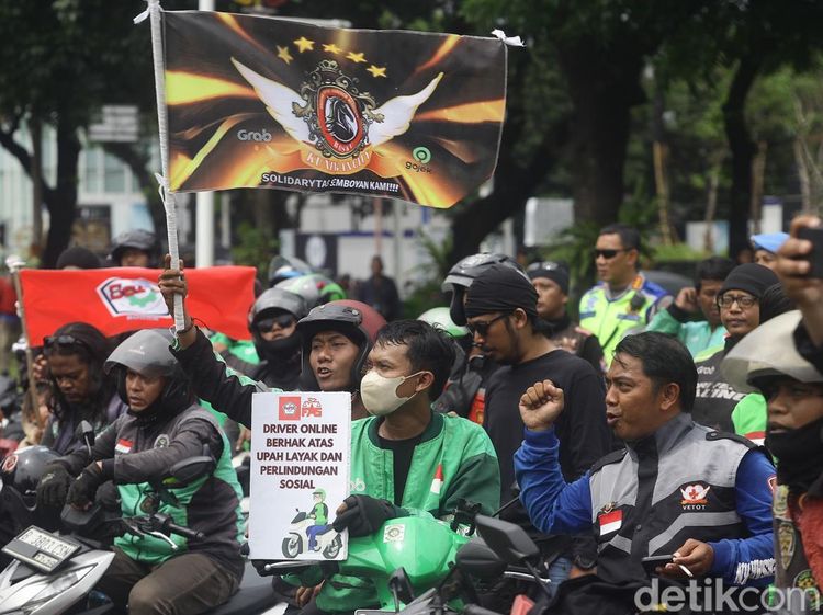 Penampakan Aksi Demo Ojol di Banyak Daerah