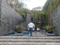 Bumi Aki yang Jadi Penglipur Lapar Traveler di Kawasan Sentul