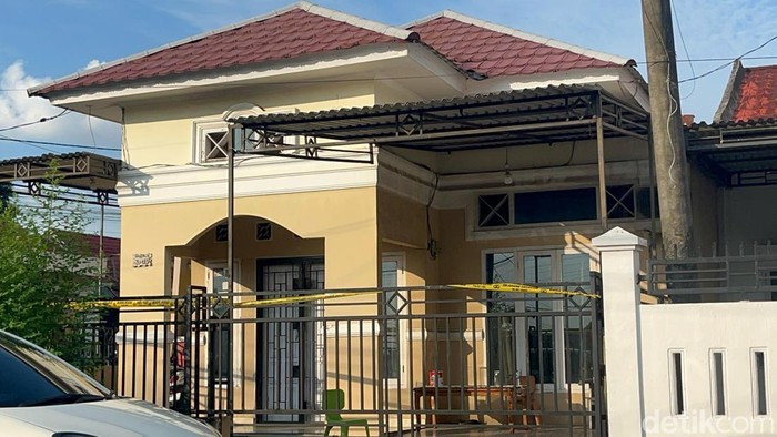 Rumah anggota polisi di Jambi yang ditemukan tewas membusuk dalam rumah