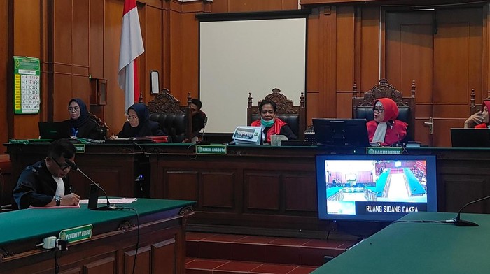 Sidang sopir BMW pemicu kecelakaan di Surabaya