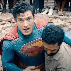 Amerika Terlalu Berat untuk Superman