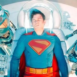 Udah Tahu Sejarah Logo S di Superman?