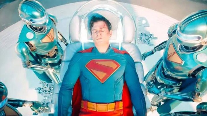 Superman Cuplikan adegan dalam film Superman.