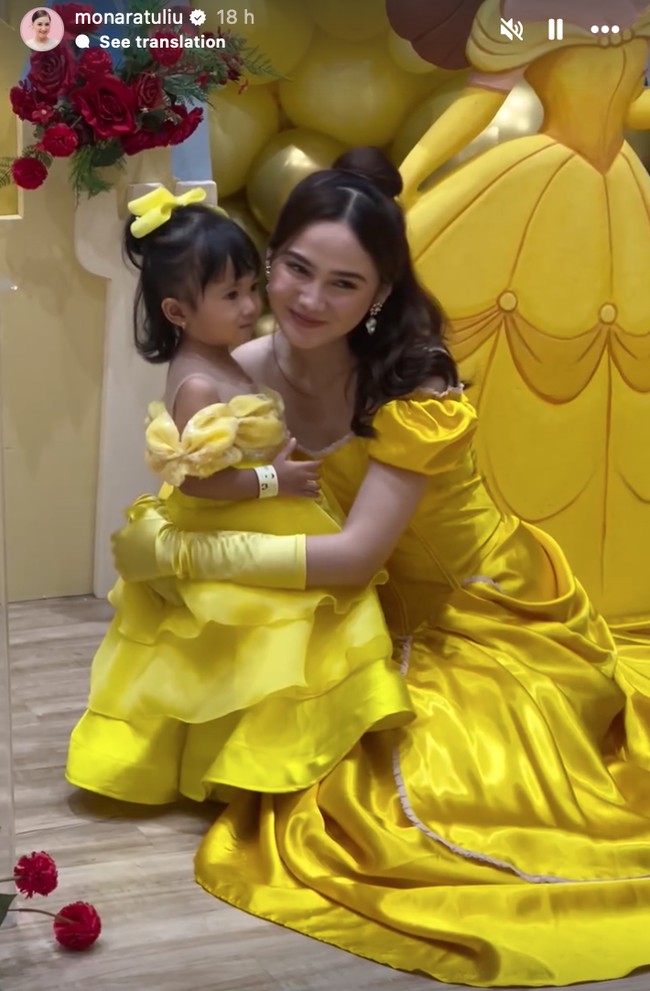 Tampil sederhana, Syifa juga terlihat hanya memulas wajahnya dengan riasan natural dan lipstik berwarna kecoklatan. Meski demikian dirinya tetap terlihat cantik bak princess sungguhan. Foto: Instagram