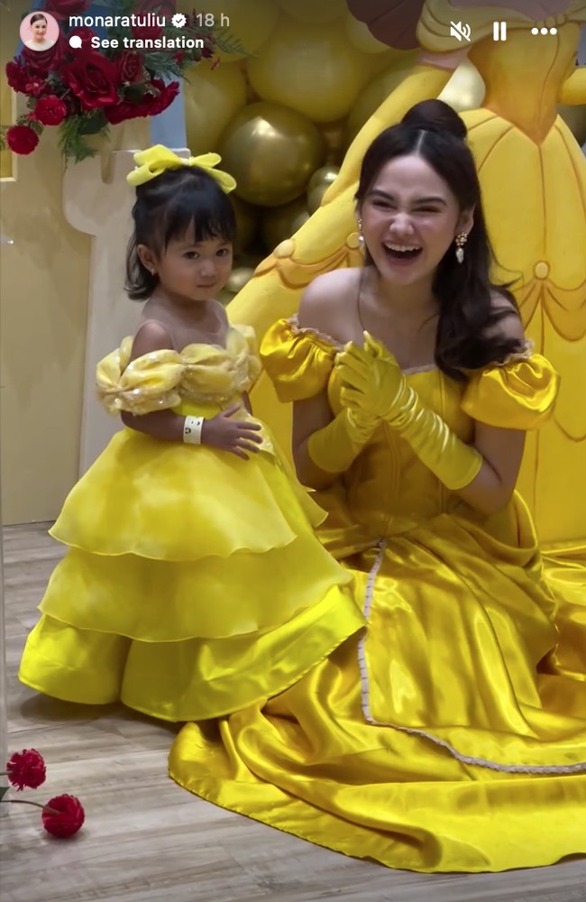 Syifa sendiri memang sengaja berdandan seperti princess Belle untuk memberikan kejutan kepada Aisha yang berulang tahun. Namun tampaknya penampilannya itu tak hanya memukau Aisha, melainkan juga para tamu yang hadir.Foto: Instagram