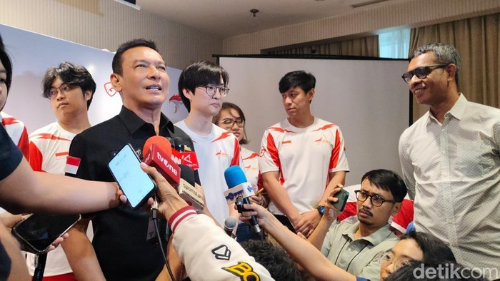 Pengurus Besar Esports Indonesia (PB ESI) mengungkapkan target realistis yang bisa diraih Timnas Esports Indonesia di SEA Games 2025. Bukan medali emas semua, tapi kombinasi dari perak dan juga perunggu.